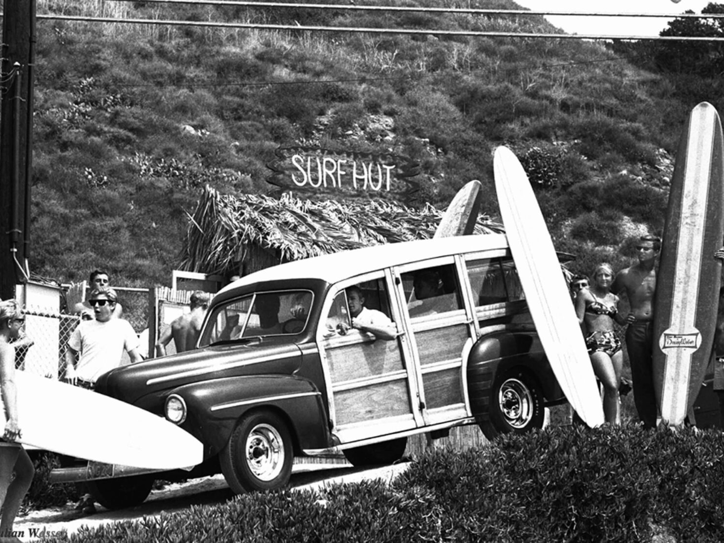 Julian_Wasser_Surf_Hut_Malibu_1962_Hilton_Asmus_Contemporary