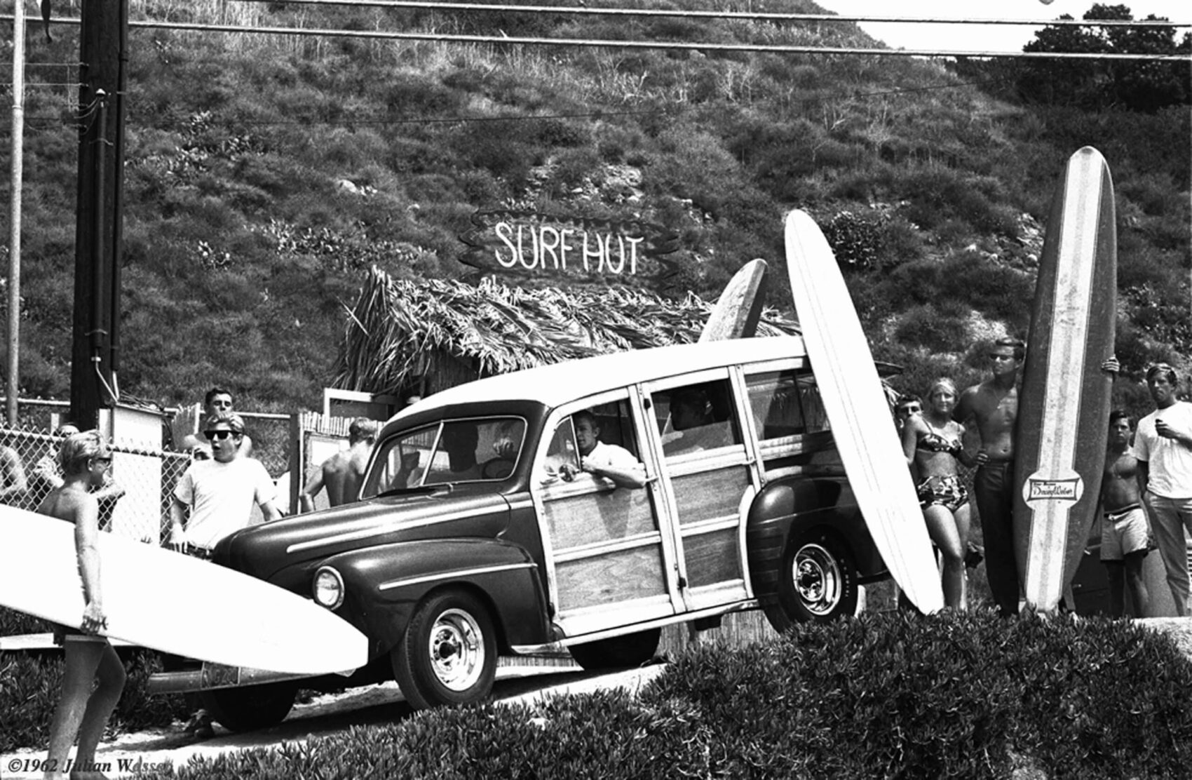 Julian_Wasser_Surf_Hut_Malibu_1962_Hilton_Asmus_Contemporary