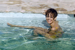 Terry_O_Neill_Audrey_Hepburn_Swimming_1966_Hilton_Asmus_Contemporary