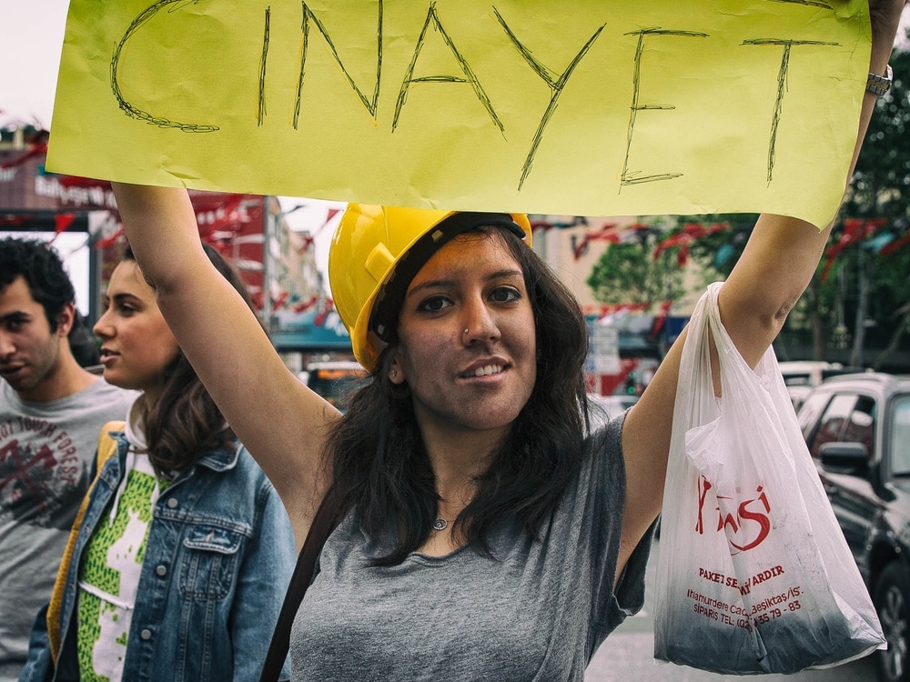 Istanbul Protest - Mine Girl