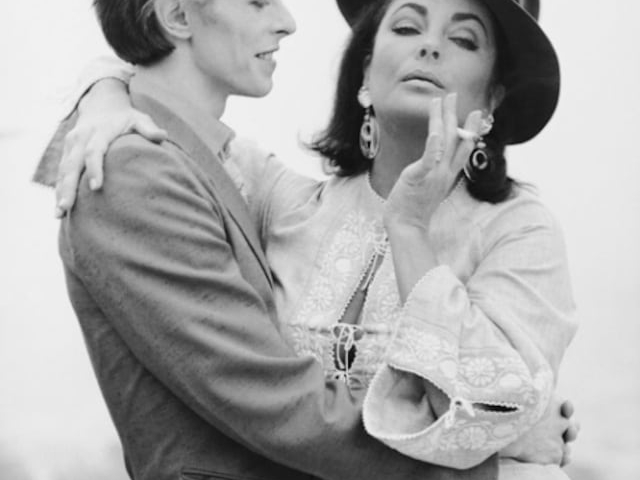 davidbowie, elizabeth taylor signed