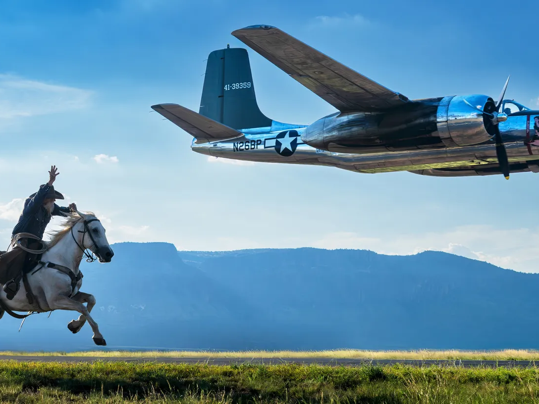 Sinclair Oil (Colour)