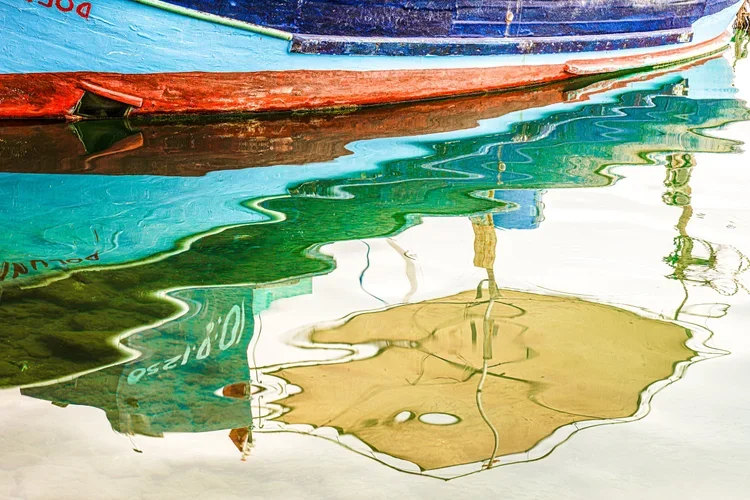 Between Presence and Absence One | Bahar Kural