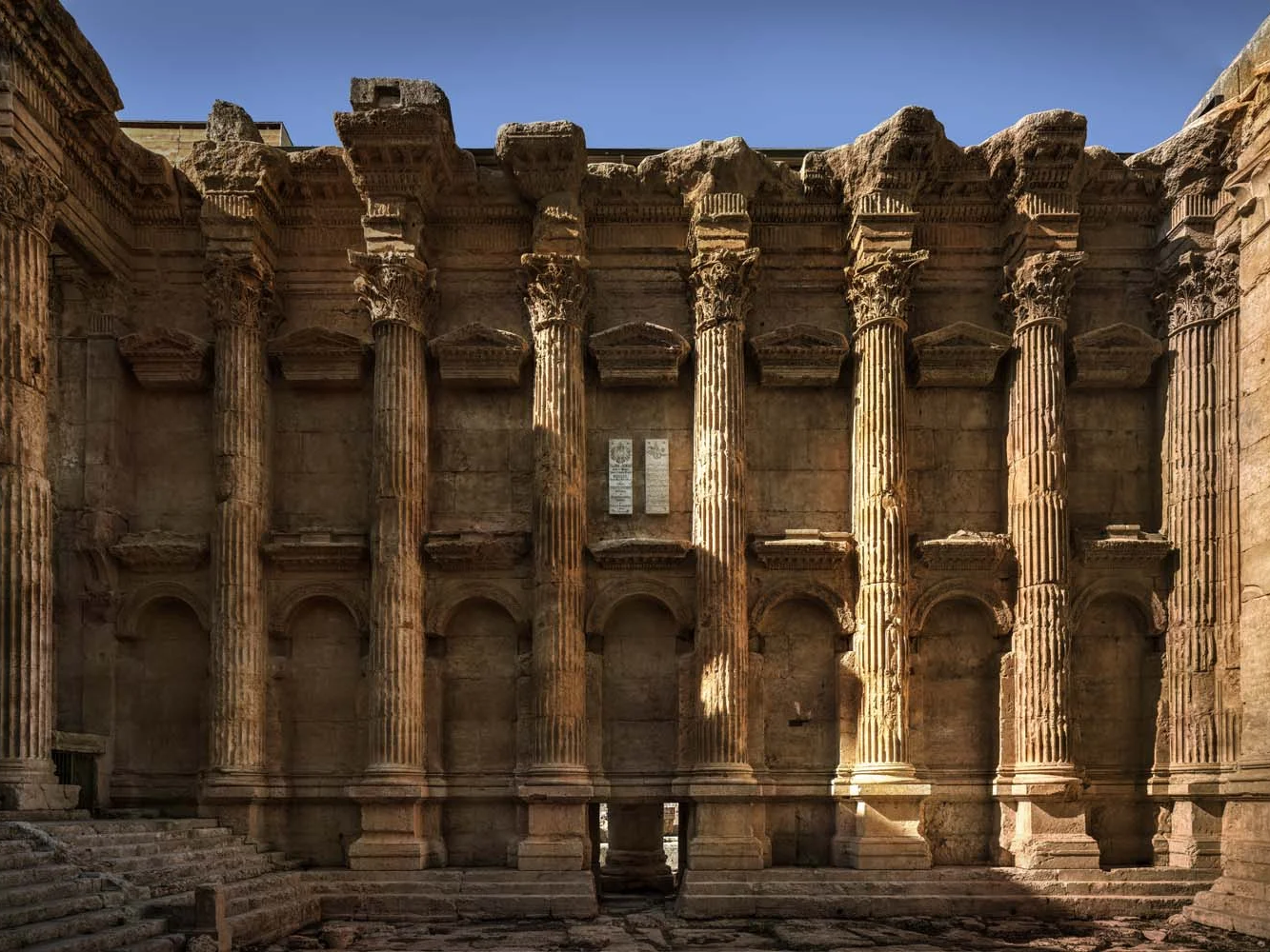 Bacchus Temple Inside | Christian Voigt