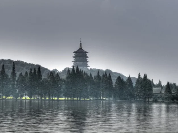 Leifeng Pagoda West Lake | Christian Voigt