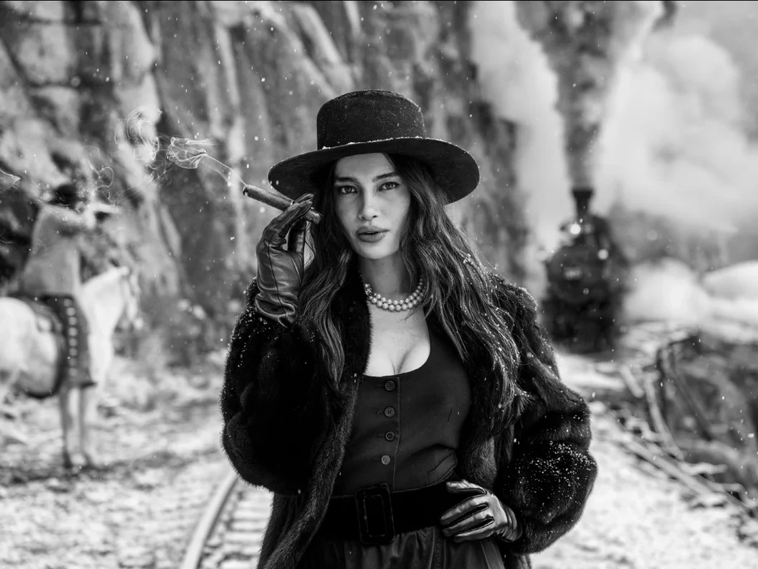 The Girl with the Cigar B&W | David Yarrow