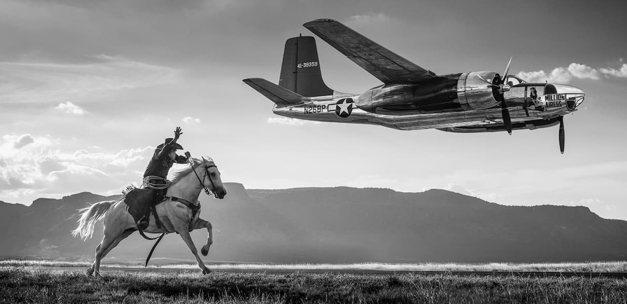 Sinclair Oil II (B&W)
